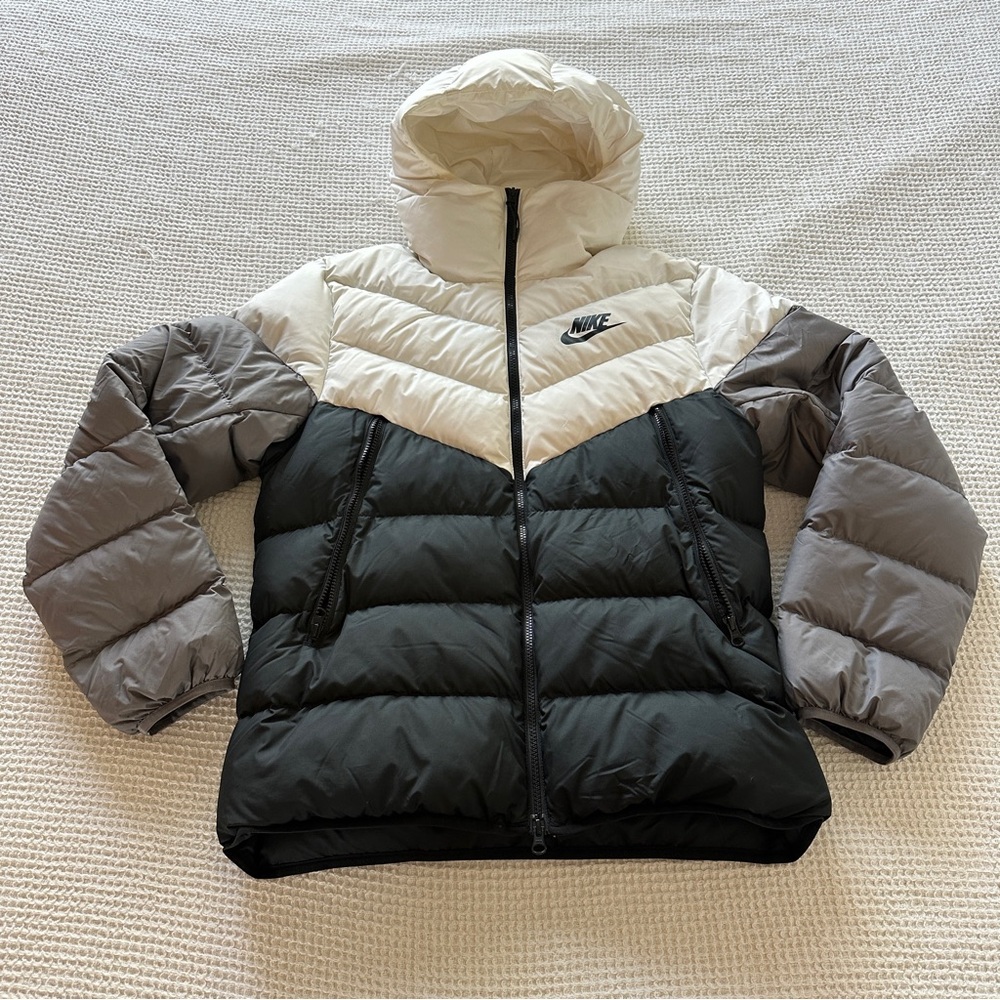 Nike Men's Windrunner Down Fill Puffer Jacket